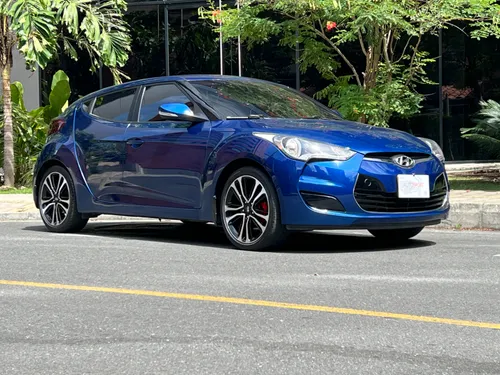 Hyundai Veloster Premium