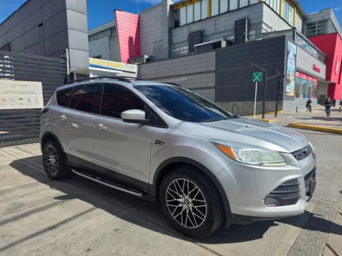 FORD ESCAPE 4X4