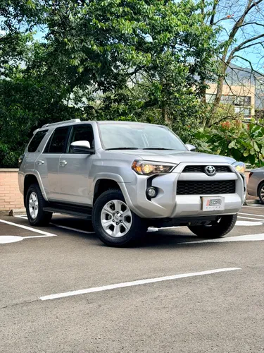 Toyota 4Runner SR5 4.0
