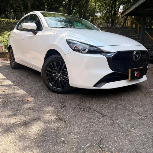 Mazda 2 Grand Touring 2024 SEDAN