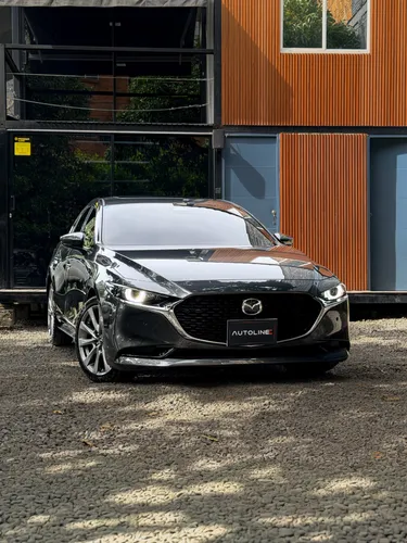 Mazda 3 Grand Touring Hybrid 2026