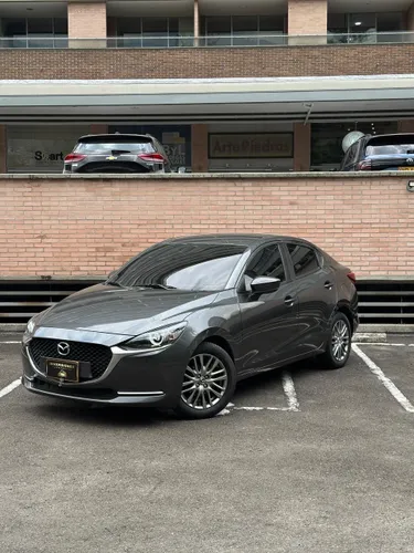 Mazda 2 GRAND TOURING sedan 2023