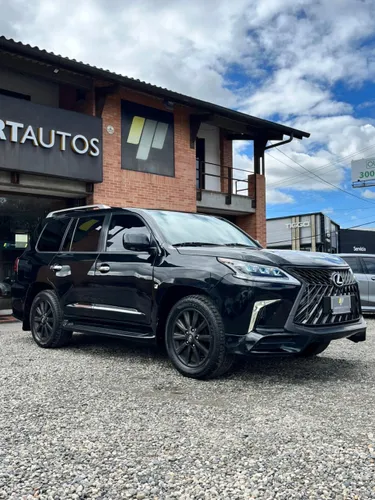 Lexus LX570 5.7 2011