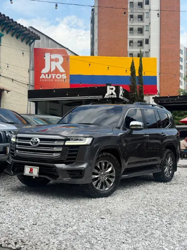 TOYOTA LC 300 VXR 2024  BLINDAJE 2