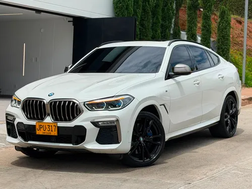 bmw X6 M50i performance 2021