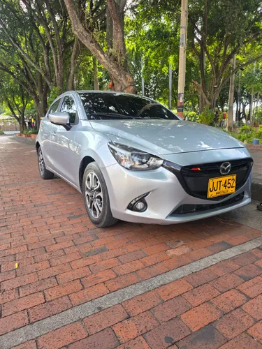 Mazda 2 Grand Turing