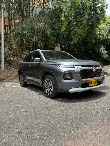 Suzuki Grand Vitara Hibrida 2025 4x4