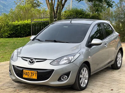 Mazda 2 AT
