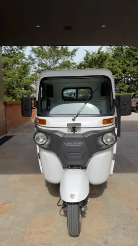Bajaj máxima 2025