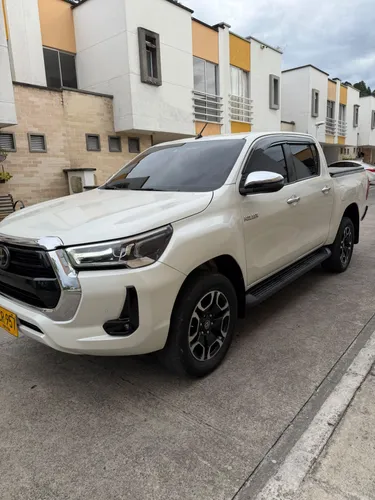 Toyota hilux srx 2.8 2022