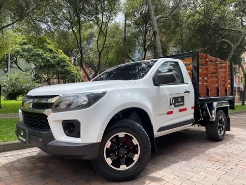 CHEVROLET COLORADO 2.8 MT DIÉSEL 2020 ESTACAS