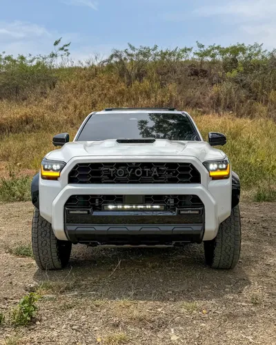 TOYOTA 4RUNNER TRD PRO HYBRID 2026 importacion