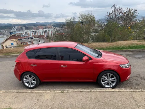 Kia CERATO FORTE 1.6 Hb  sport Automatico