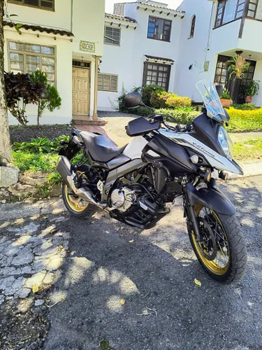 Suzuki Vstrom XT