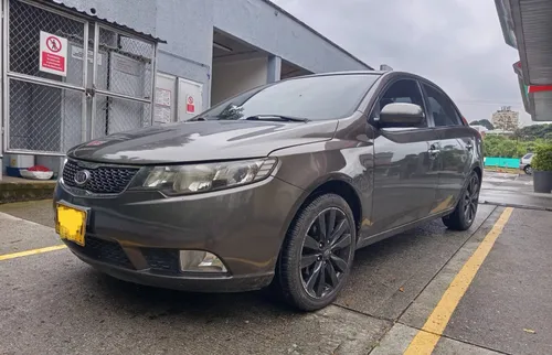2012 Kia cerato forte mecanico 1.6 full info 3136614176