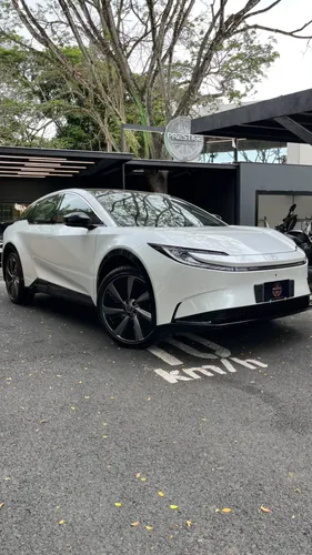 TOYOTA BZ5