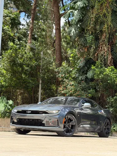Chevrolet Camaro SS 6.2cc V8.