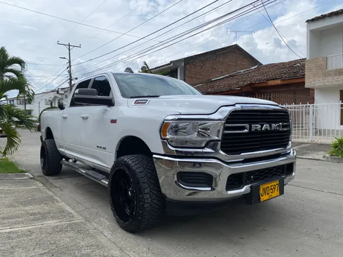 Dogde RAM 2500 HEAVY DUTY