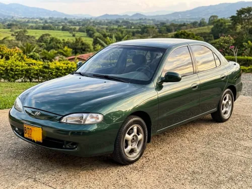Hyundai Elantra Avante 1.8 GLS mod 1997