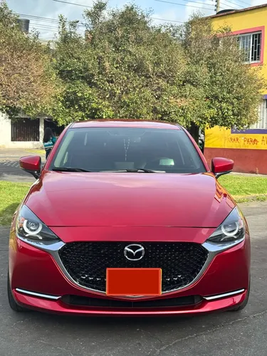 Mazda 2 Grand Touring LX 2022  Rojo Diamante