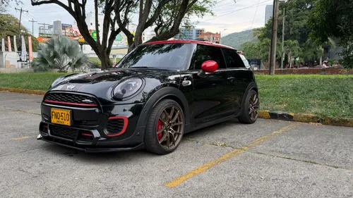 Mini Cooper jhon Cooper works jcw