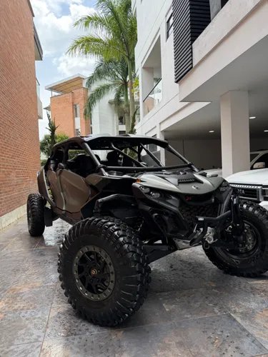 Can am maverick R XRC 2026