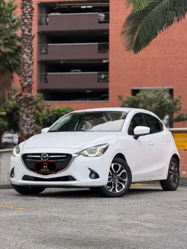 Vencambio Mazda 2 2017 Grand Touring