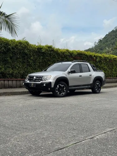 Renault Oroch Outsider 2025 4x4