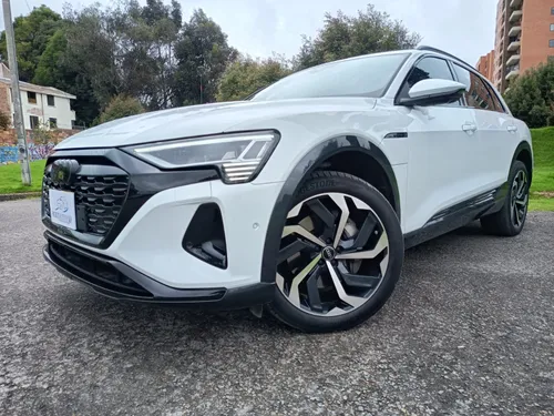 Audi Q8 E-Tron Quattro 55 Sline Prestige
