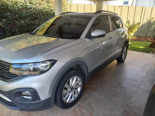 Volkswagen tcross 2023 con tan solo 27400klm en muy buen estado