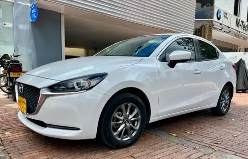 Mazda 2 Touring AT