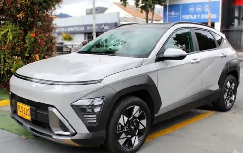 Hyundai kona limited full equipo modelo 2025