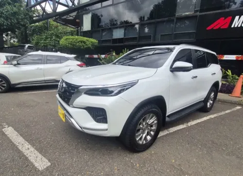 Toyota Fortuner SRV Diesel