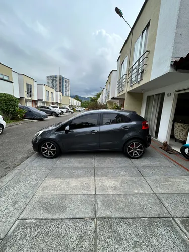 Kia Rio Spice 2015
