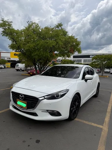 Mazda 3 touring 2019