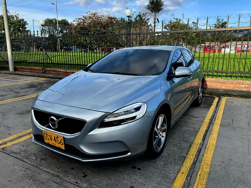 Volvo V40 2019 1.5cc T Tp T3 Drive-e Sport Momentum