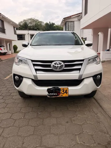 Toyota Fortuner SRV Modelo 2020 2.4 Diesel