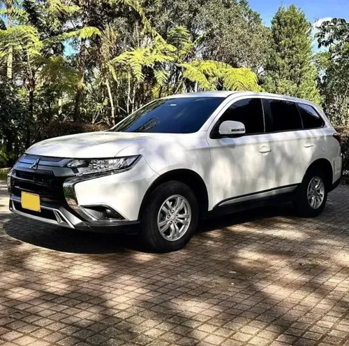Mitsubishi Outlander Kaiteki LX 2022