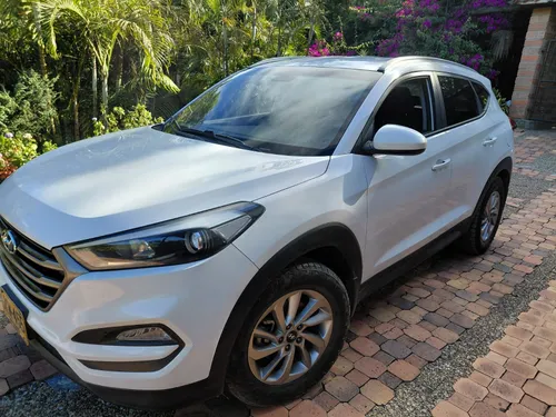 CAMIONETA SUV HYUNDAI NEW TUCSON PREMIUM 2016