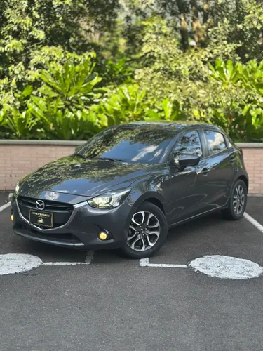 Mazda 2 GRAND TOURING 2017