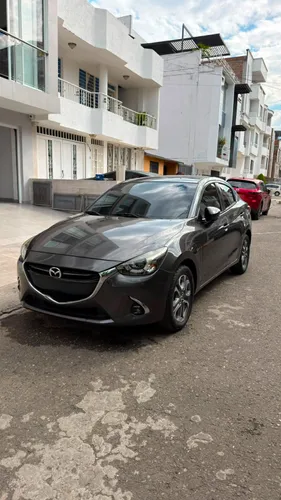 Mazda 2 Grand Touring LX modelo 2020