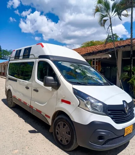 Renault Trafic 2020 Diésel  9 Pasajeros