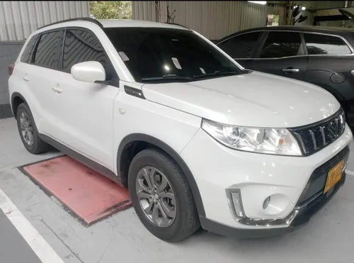 Suzuki Vitara Live 2023