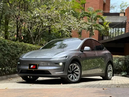 TESLA MODEL Y RWD 2026
