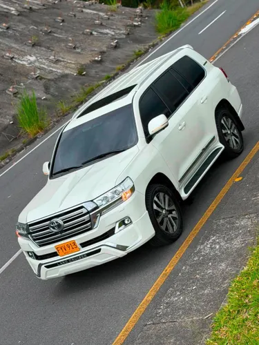 TOYOTA SAHARA LC200 VXR  2019  4.5 DIÉSEL