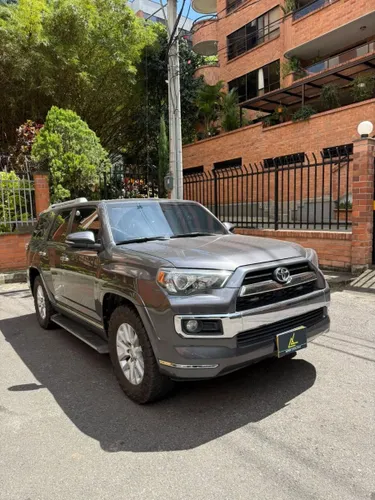 toyota 4Runner Limited modelo 2020
