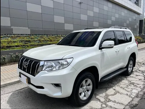 Toyota Prado TXL 2019 Gasolina 4x4