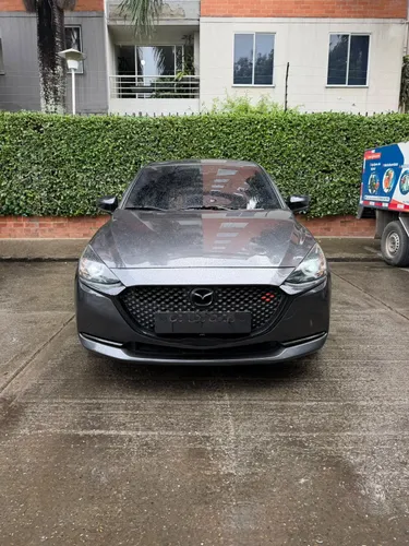 Mazda 2 touring 2022
