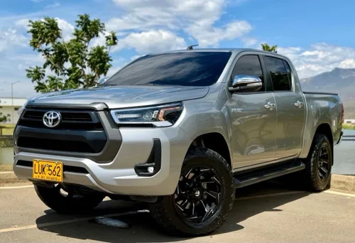 Toyota hilux 2023 diesel 2.4