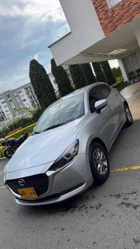 Mazda 2 touring 2021